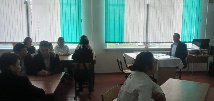 "Мемлекет және дін" тақырыбында жоғарғы сынып оқушыларымен діни сауаттылықты арттыру бағытында түсіндірме жұмыстары
