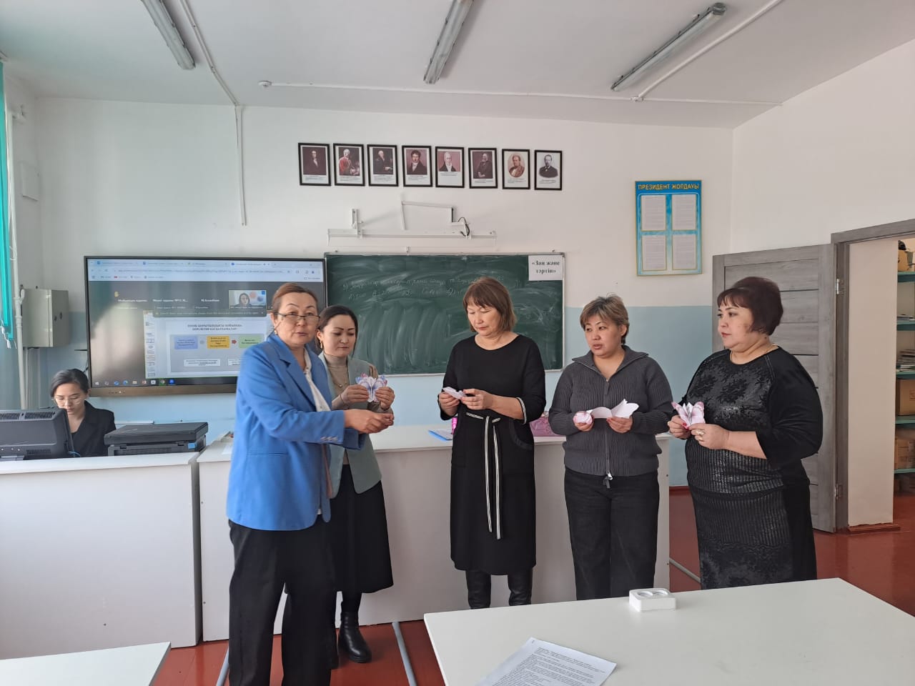 «Өмір-теңіз, жүзем онда демеңіз.Ізгілікпен жасалмаса кемеңіз» тақырыбында тренинг өткізілді.
